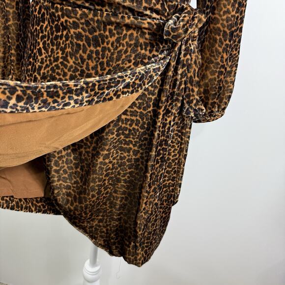 New J Crew Animal Print Velvet True Wrap Dress Size 0 V Neck Leopard Print - Picture 7 of 15